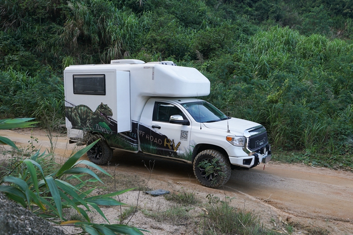 东风4x4越野房车